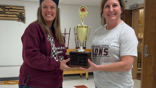 BRUNS TAKES LA PAWS CHILI CROWN