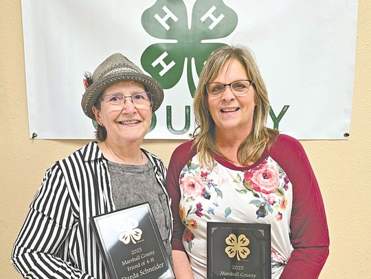 4-HERS, HONOREES RECOGNIZED FOR YEAR OF HARD WORK 4-HERS, HONOREES RECOGNIZED FOR YEAR OF HARD WORK