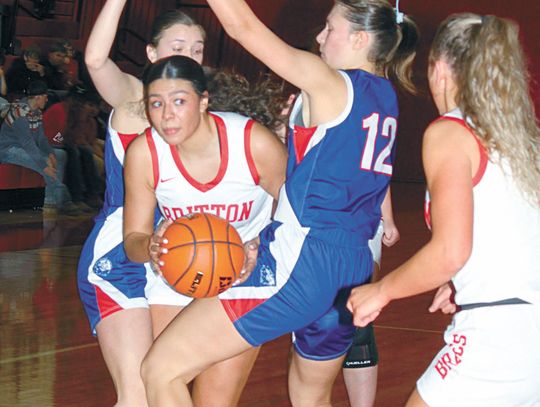 BACK-TO-BACK FOR LADY BRAVES