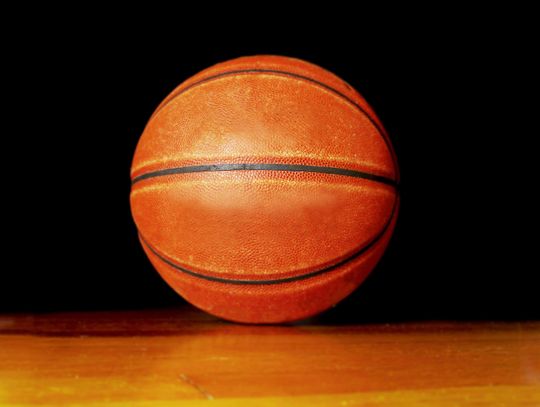 CHAMPS DEFENDING TITLES