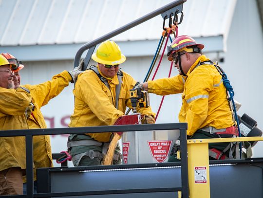 FIREMEN TRAIN FOR BIN EXTRACTIONS