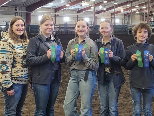 HIPPOLOGY CLUB PLACES, EARNS GRANT