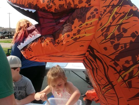 KIDS READ A DINOTASTIC 24,000 MINUTES