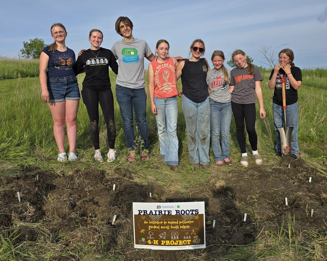 4-HERS HELP WITH NATIVE PRAIRIE SERVICE PROJECT