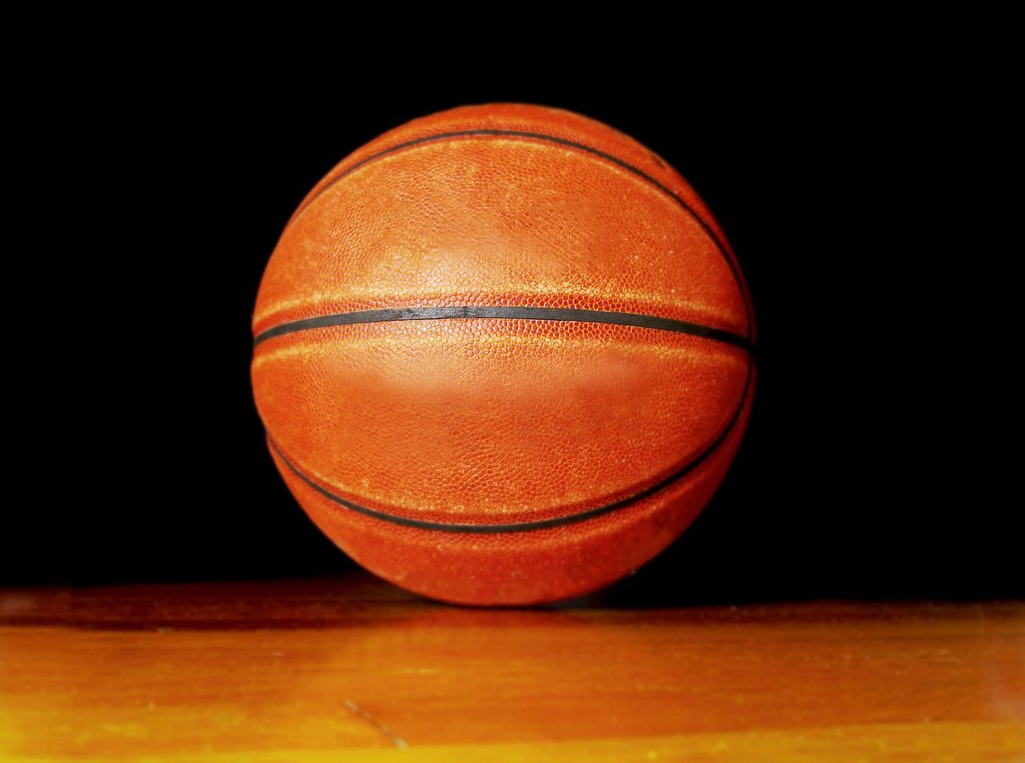 B-H SCRIMMAGE SET FOR FRIDAY B-H SCRIMMAGE SET FOR FRIDAY