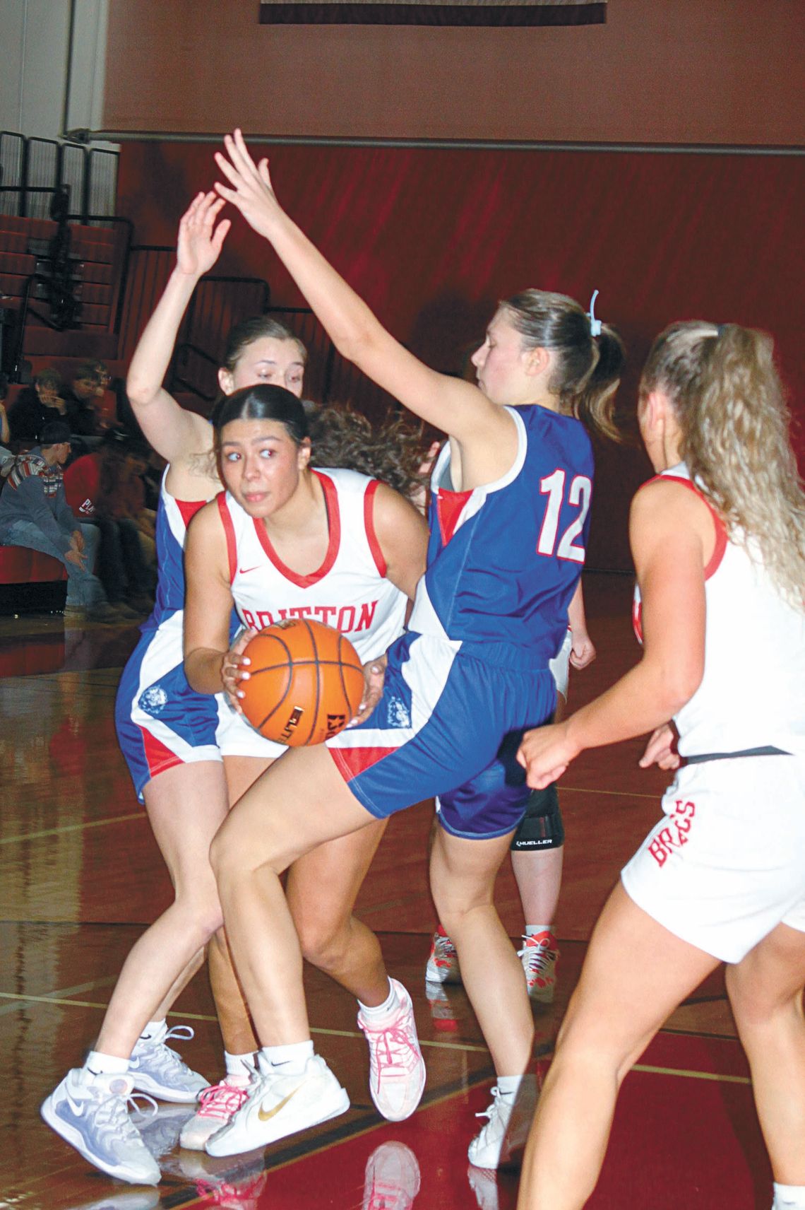 BACK-TO-BACK FOR LADY BRAVES