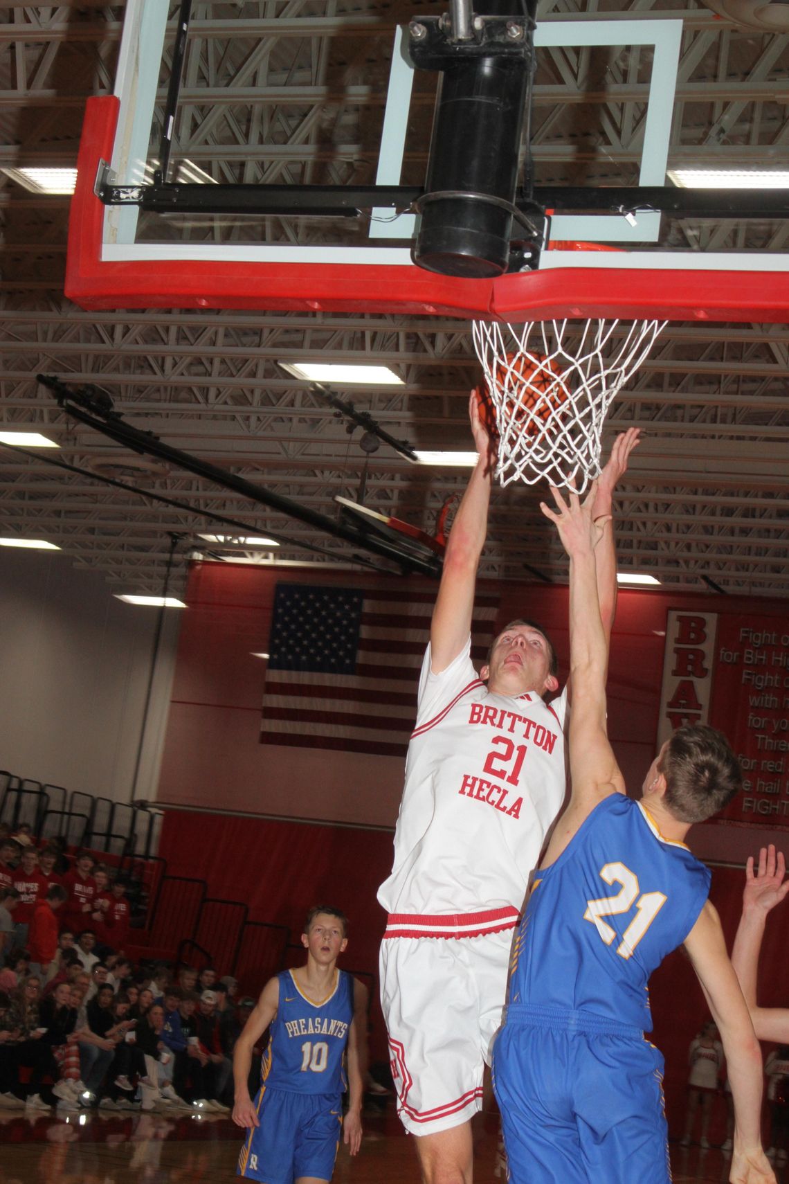 BRAVES CAGERS WIN IN 2 OT THRILLER