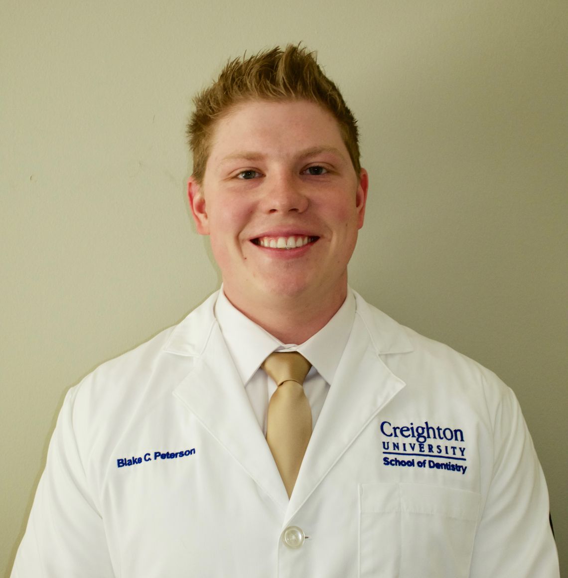 COMMUNITY RALLIES AROUND NEW DENTAL PRACTICE AND YOUNG DENTIST