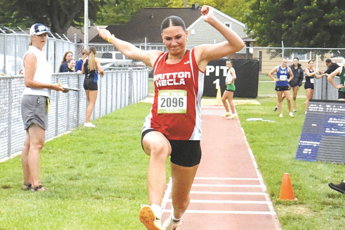 LEE EARNS SPOT ON FIRST TRACK ALL-STATE SQUAD LEE EARNS SPOT ON FIRST TRACK ALL-STATE SQUAD