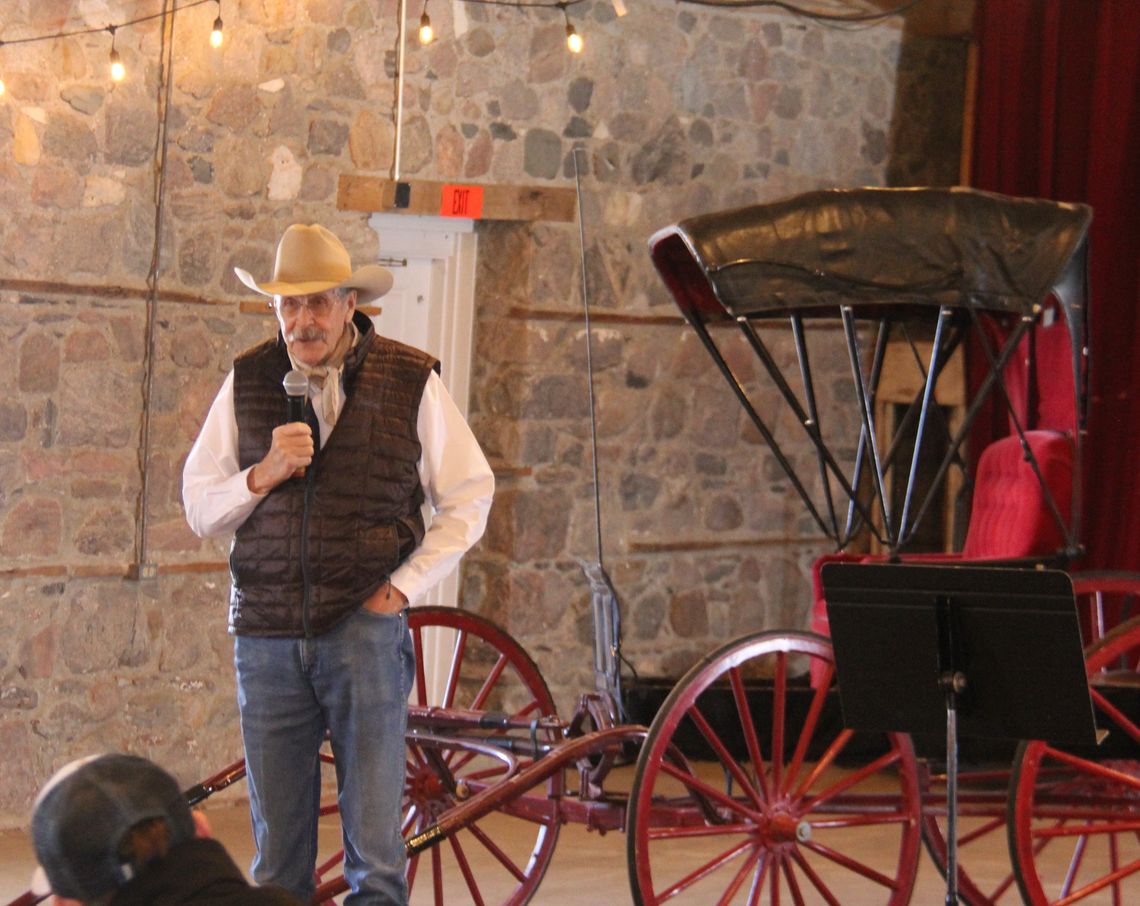 STATE PARK LEADERS VISIT FORT AND ROY STATE PARK LEADERS VISIT FORT AND ROY