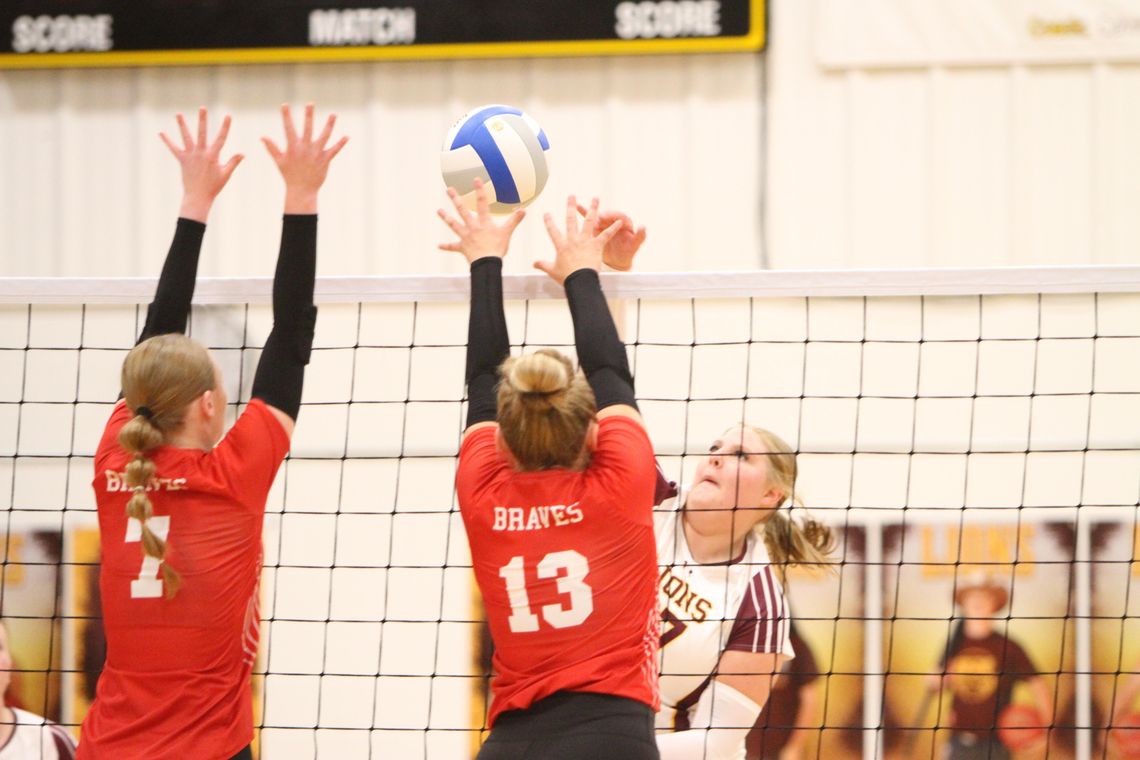 TOUGH WEEK FOR LA VOLLEYBALL SQUAD