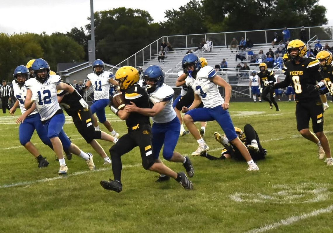 UNBEATED EPJ TOPS TIGERS UNBEATED EPJ TOPS TIGERS