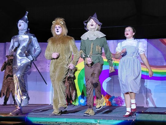 LANGFORD AREA PERFORMS WIZARD OF OZ!